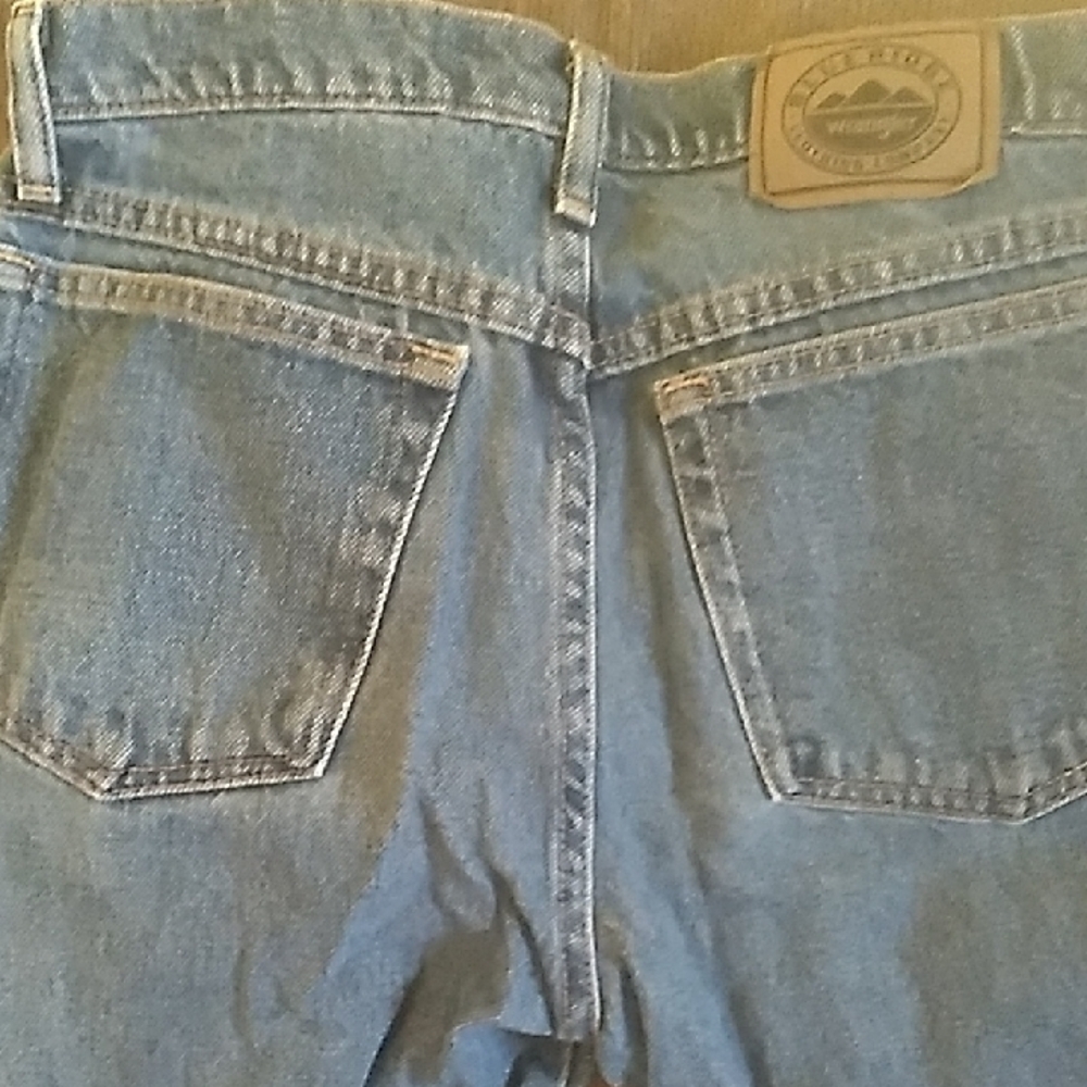 Wrangler Blue Relaxed Fit Jeans with Stonewashed Finish